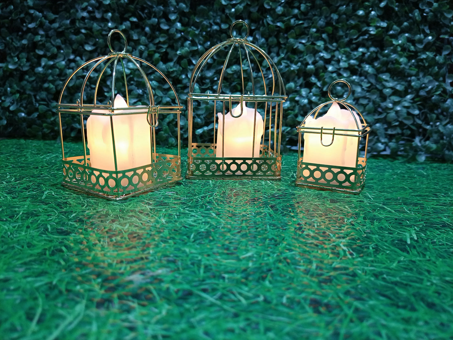 3Pcs Wedding Birdcages Gift Card Holder Decorative Gold Metal Wall Hanging Laterns, Candelabros Hollow Hanging Bird Cage Candle Holder Chandelier Lantern Home Garden Decorations